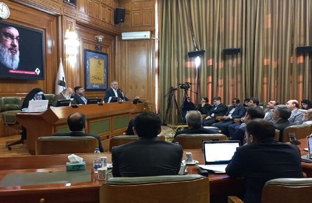 اعتراض به ریخت‌وپاش‌ها در شهرداری