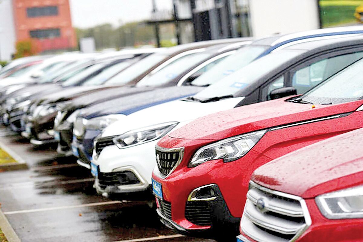 گرفتاری جدید خریداران خودرو در نمایندگیها گرفتاری جدید خریداران خودرو در نمایندگیها