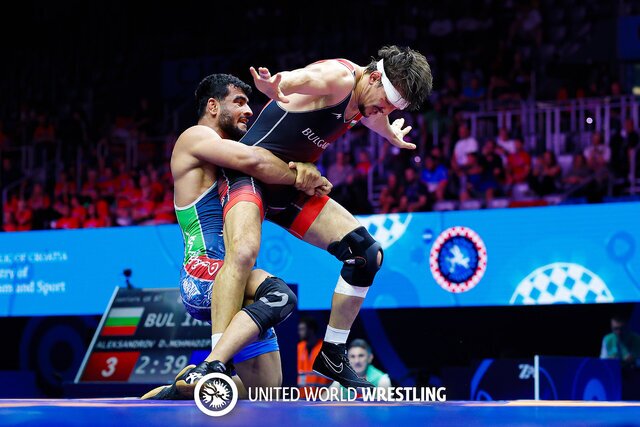 مهمدی ششمین فینالیست کشتی فرنگی ایران در قهرمانی جهان