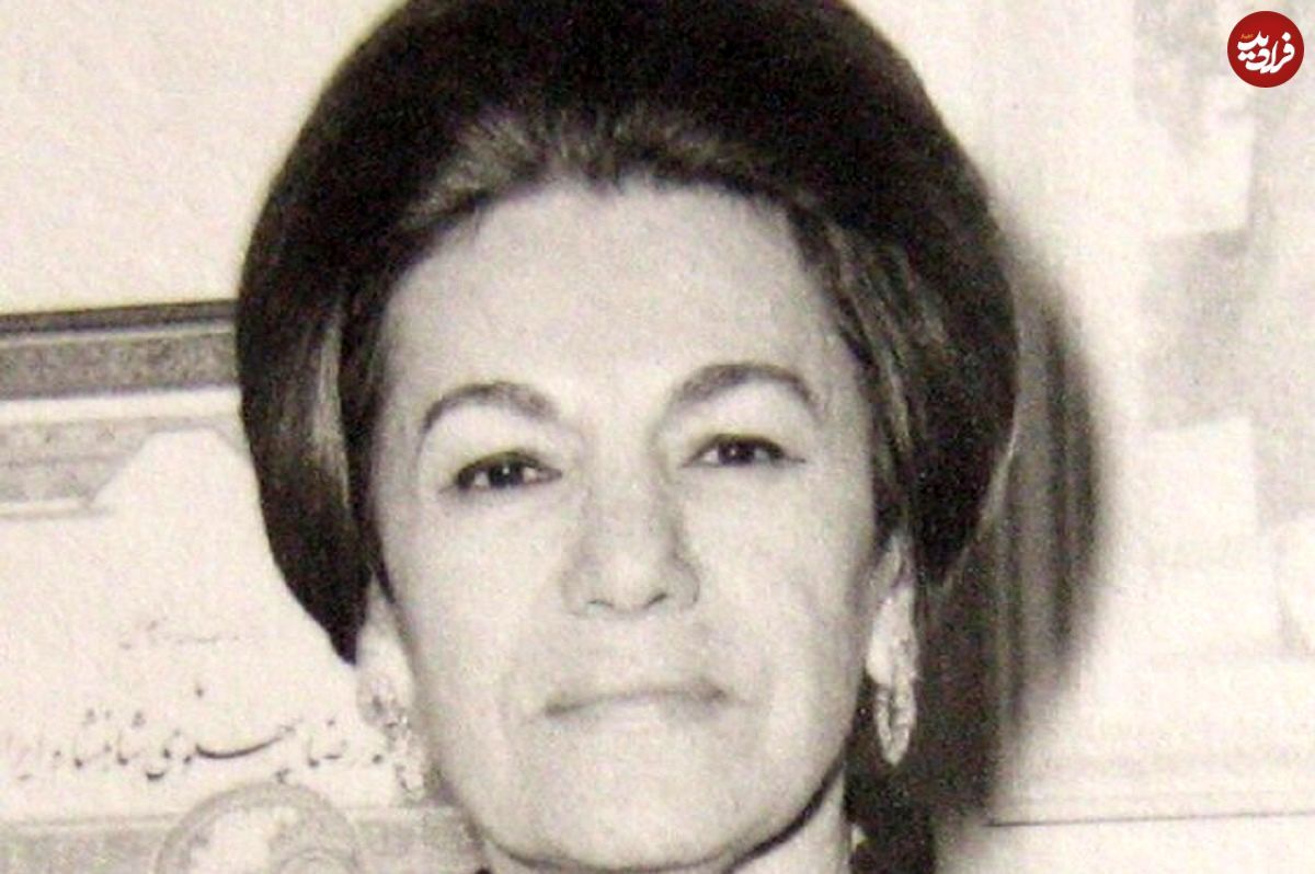 پدر و مادر فرح دیبا