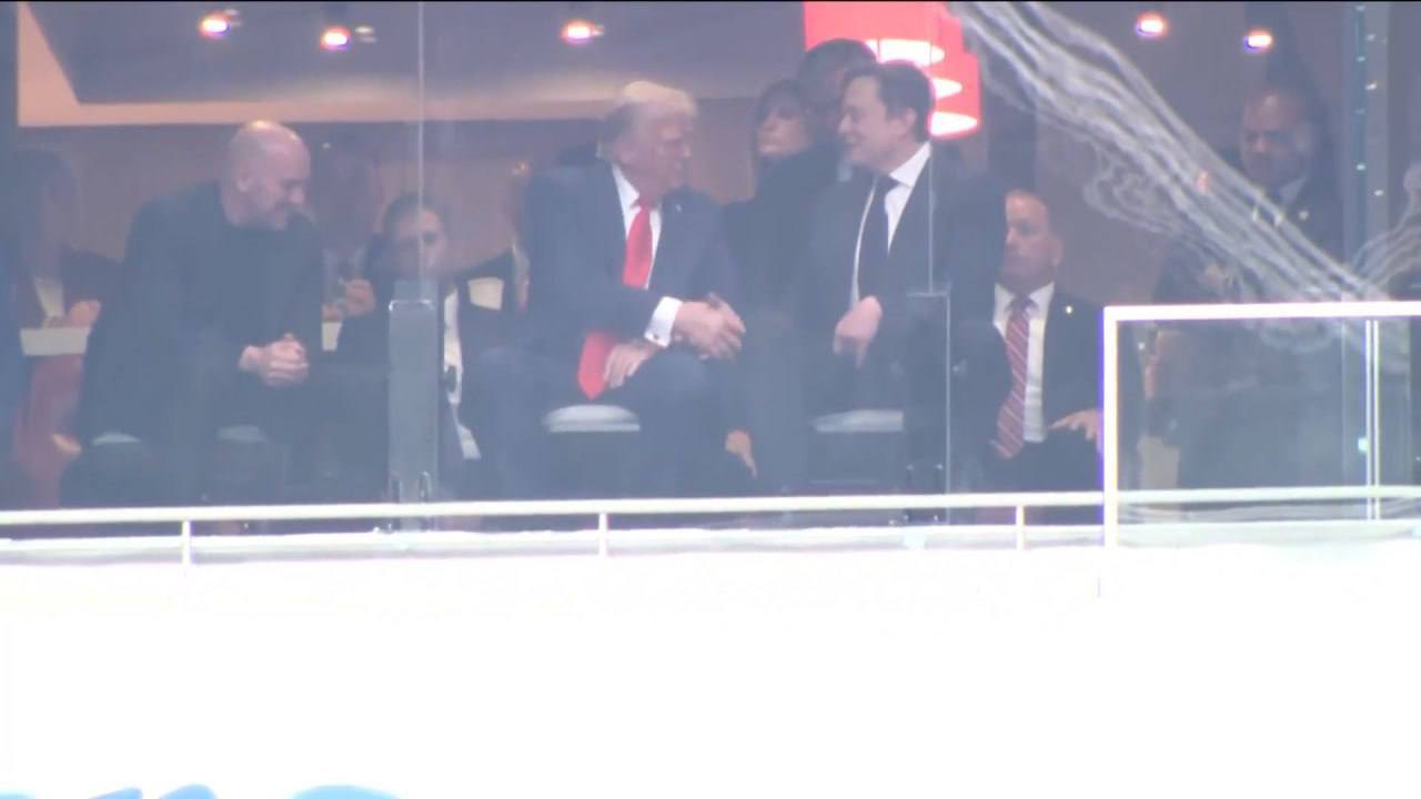 ترامپ و ایلان ماسک در مراسم یادبود چارلی کرک