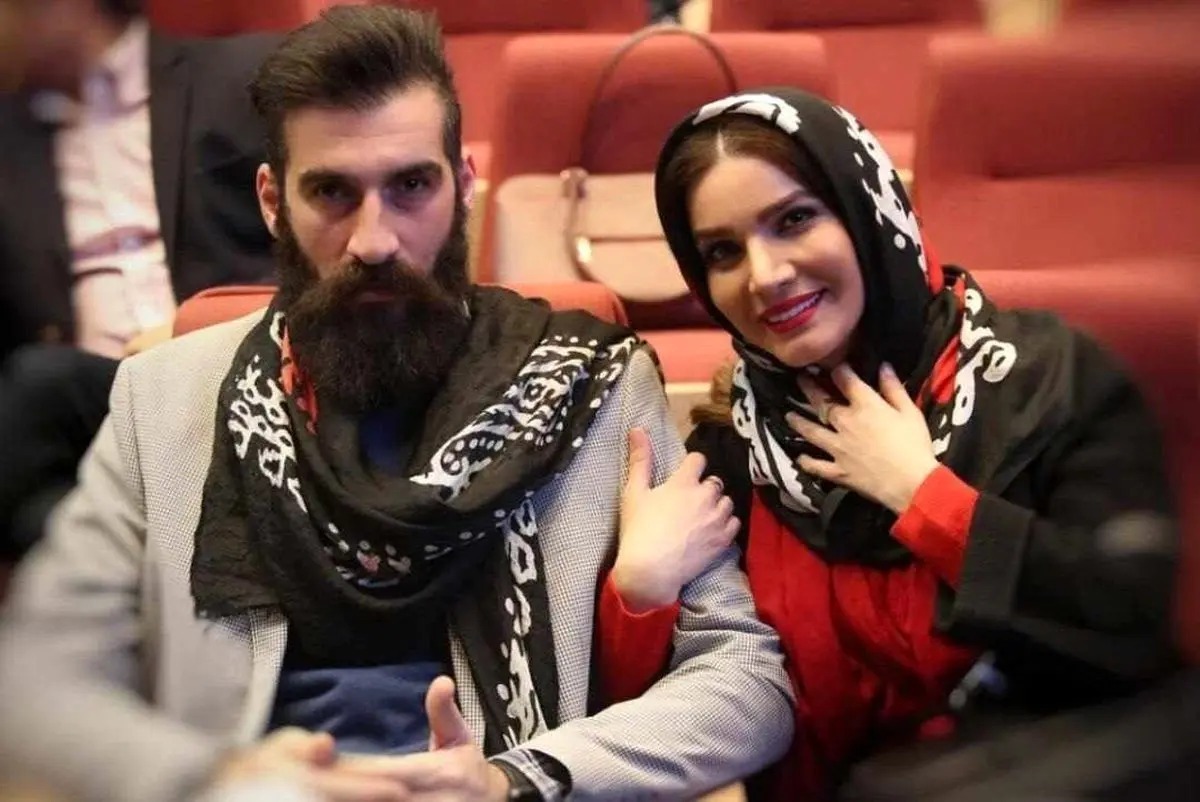 متین ستوده و برادرش با پوشش سنتی