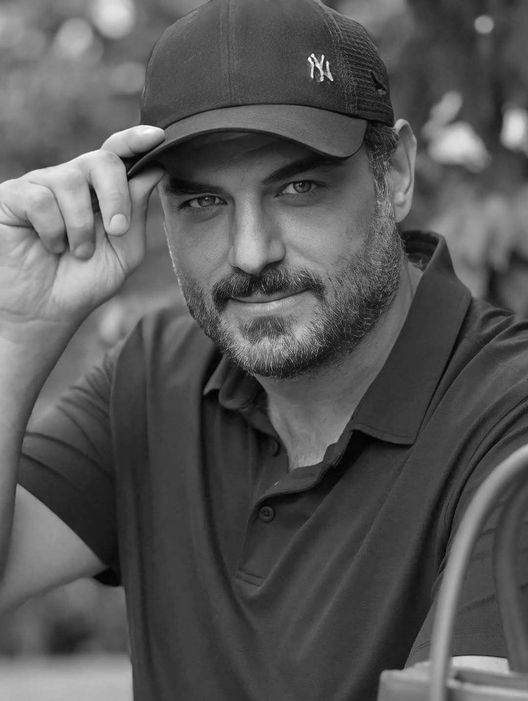 سام درخشانی با کلاه برند چند میلیونی