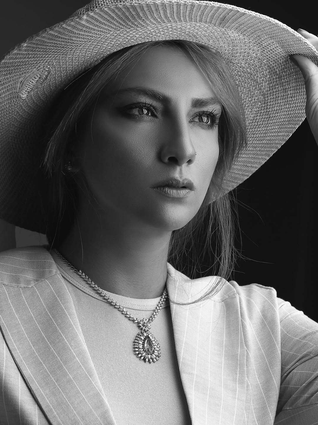 تیپ لاکچری سوسن سریال پایتخت