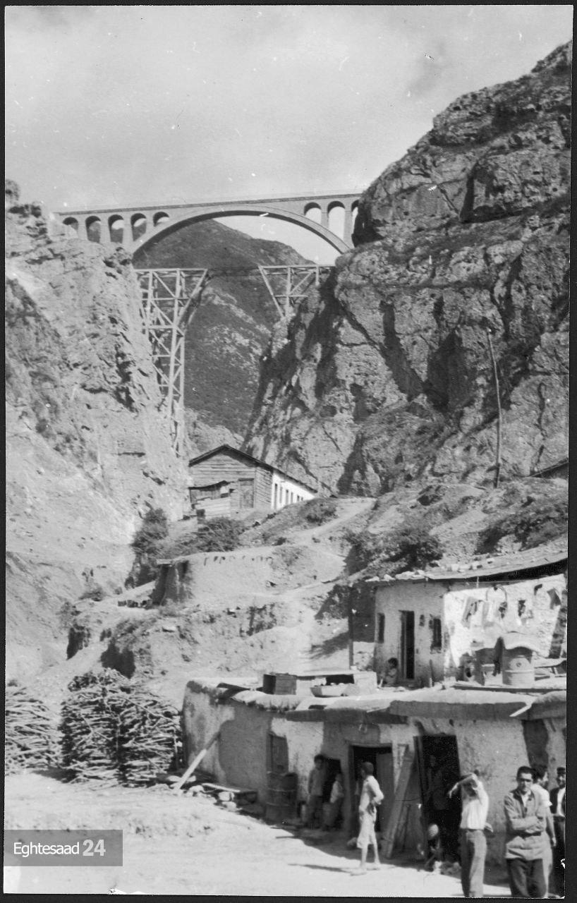 فیروزکوه با دورنمای پل زیبای ورسک