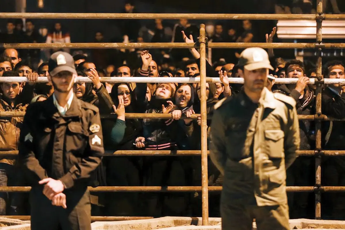 نگران مجازات عریان