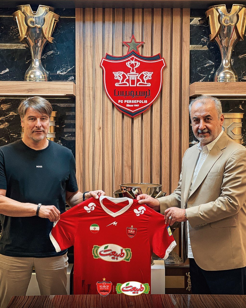 عکس/ میشائیل اونینگ رسماً به پرسپولیس پیوست