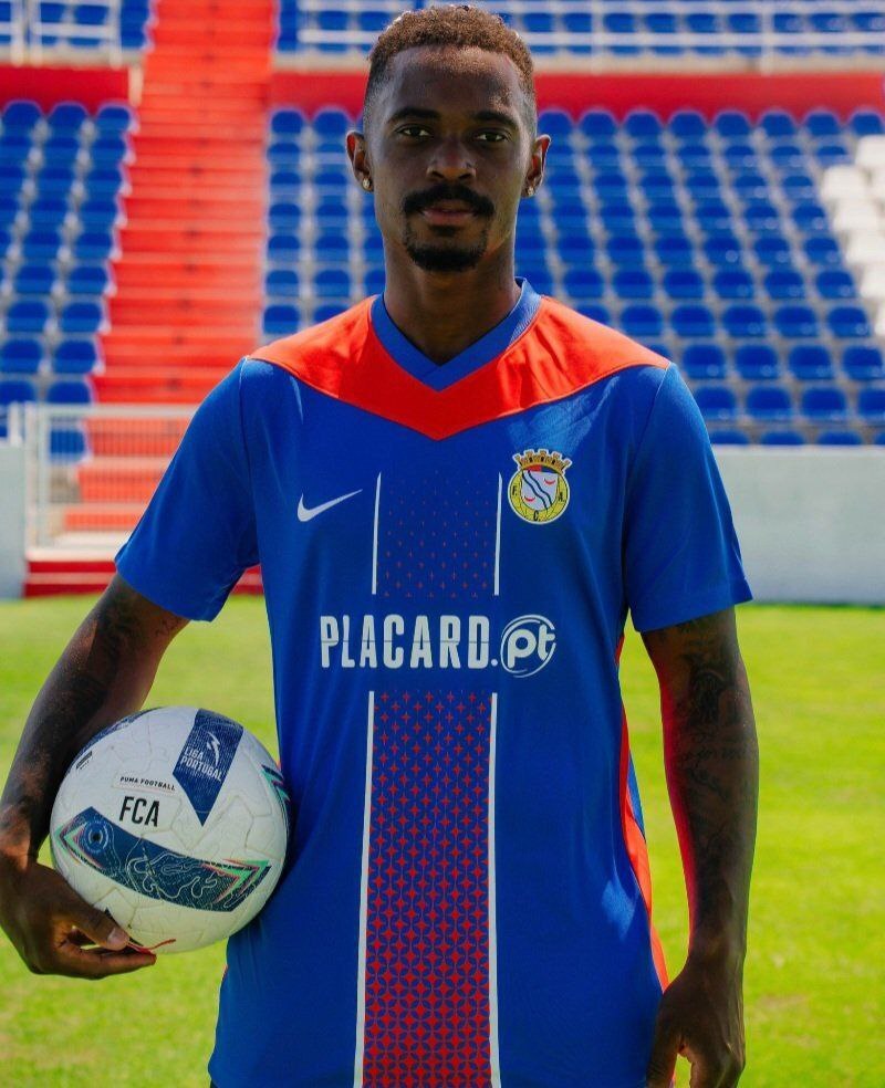 بمب استقلال در پرتغال خنثی شد بمب استقلال در پرتغال خنثی شد