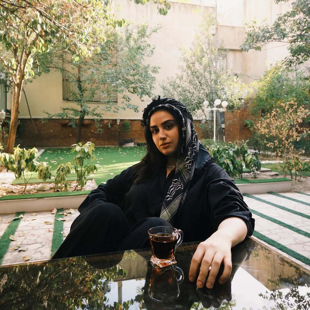 هانیه غلامی با پوشش جنوبی