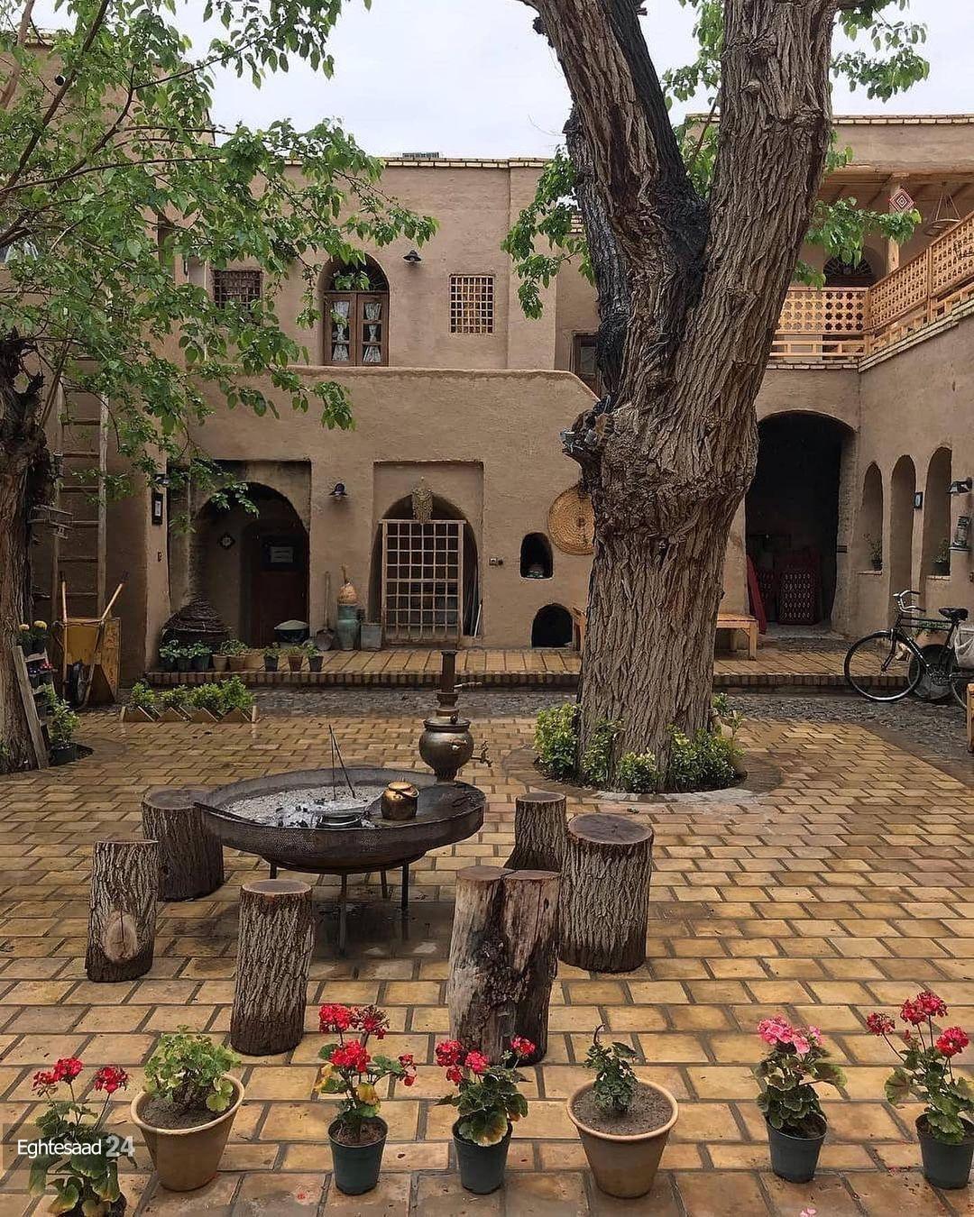 اقامتگاه سنتی توسلیان