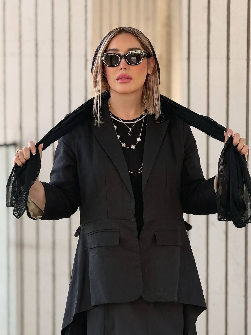 سارا منجزی‌پور با استایلی شلخته!