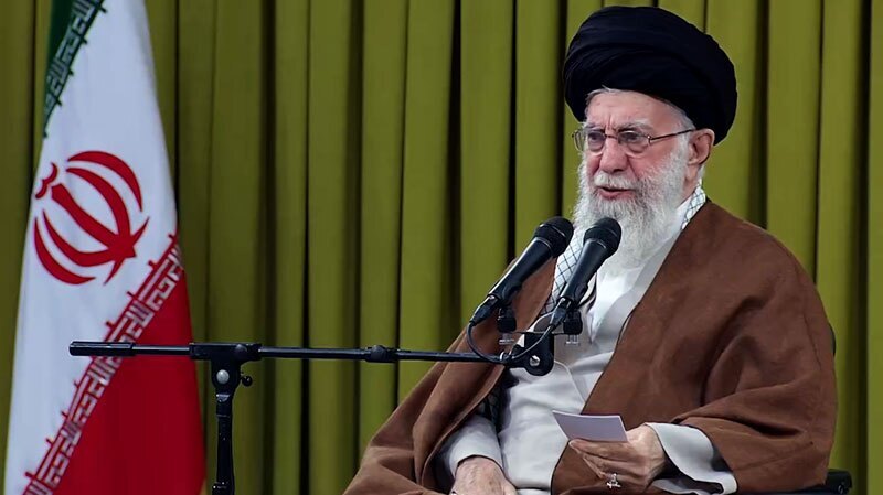 رهبر انقلاب