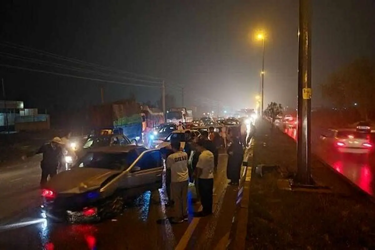 تصادف زنجیره‌ای