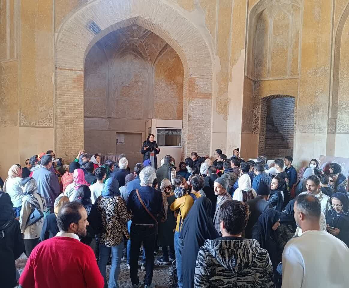 تاثیر تحریم بر صنعت گردشگری ایران