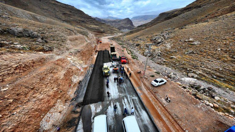 روایت میدانی از پیشرفتهای زیرساختی و اقتصادی در دروازه شمالغرب ایران روایت میدانی از پیشرفتهای زیرساختی و اقتصادی در دروازه شمالغرب ایران