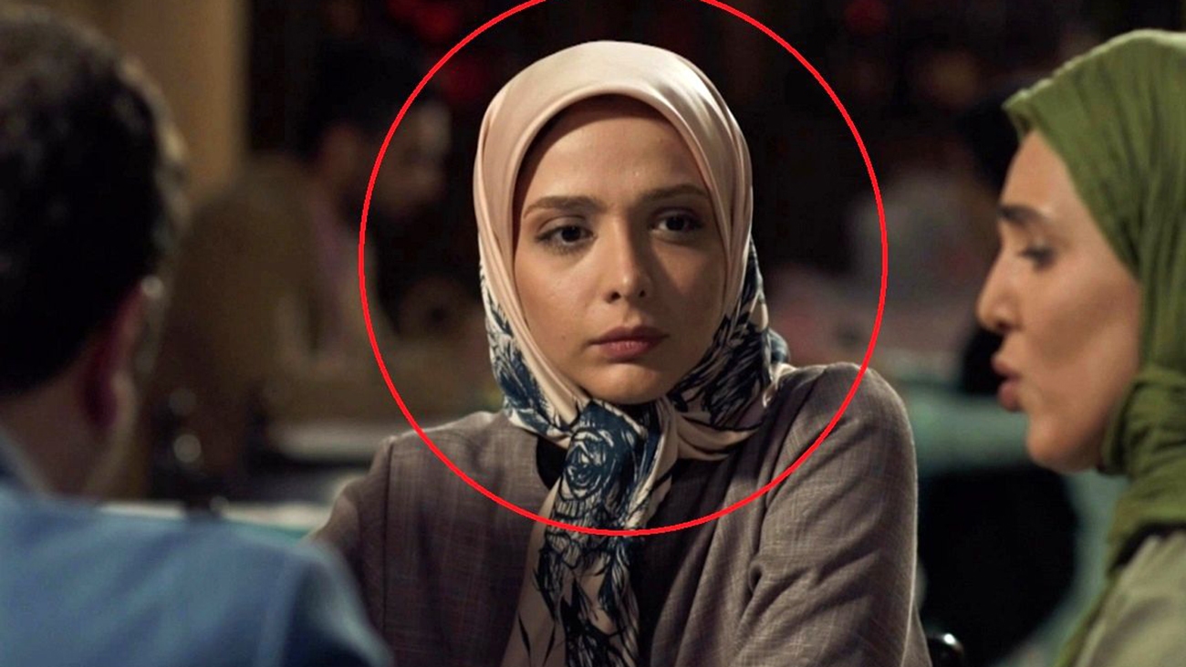 المیرا دهقانی در یک لوکیشن خاص