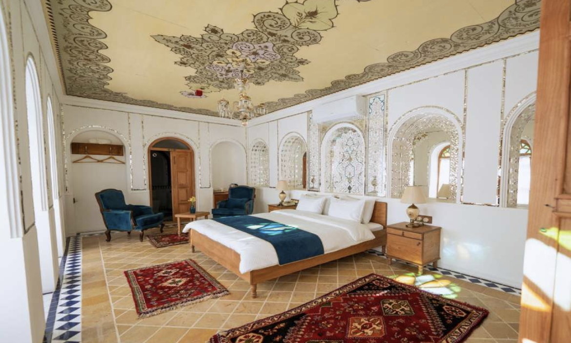 سفر تابستانی به شیراز با اقامت ارزان در هتل‌های خوب