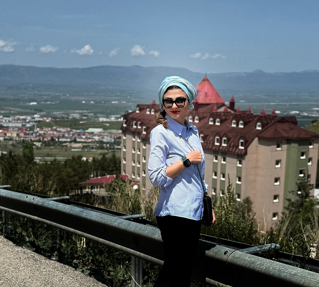 گشت و گذار شیوا سریال بچه مهندس