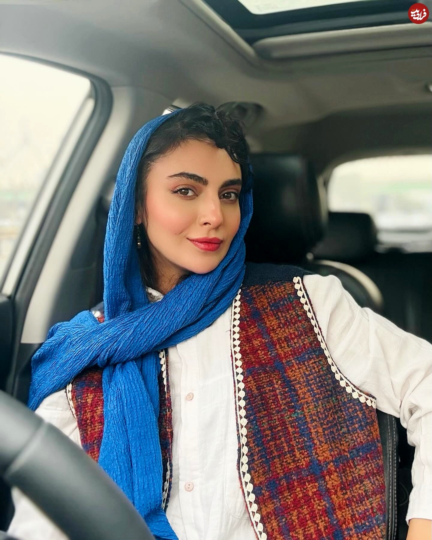 مرضیه سریال بچه مهندس در خودروی لاکچری‌اش