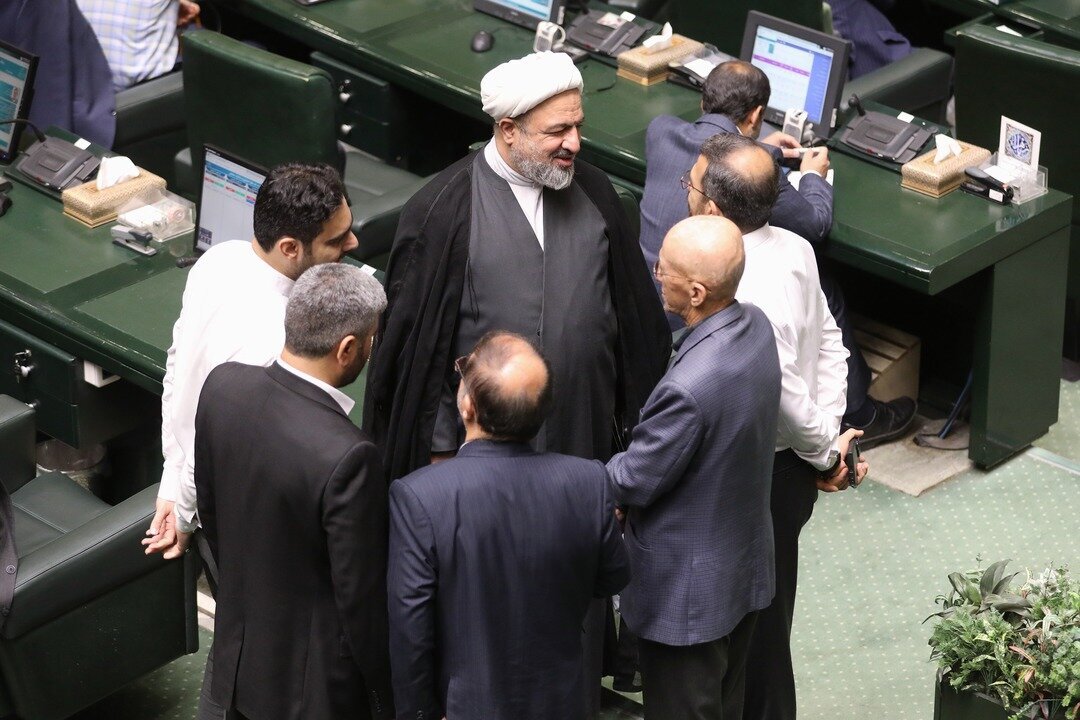 تندروها در بن بست تصمیمات نظام تندروها در بن بست تصمیمات نظام