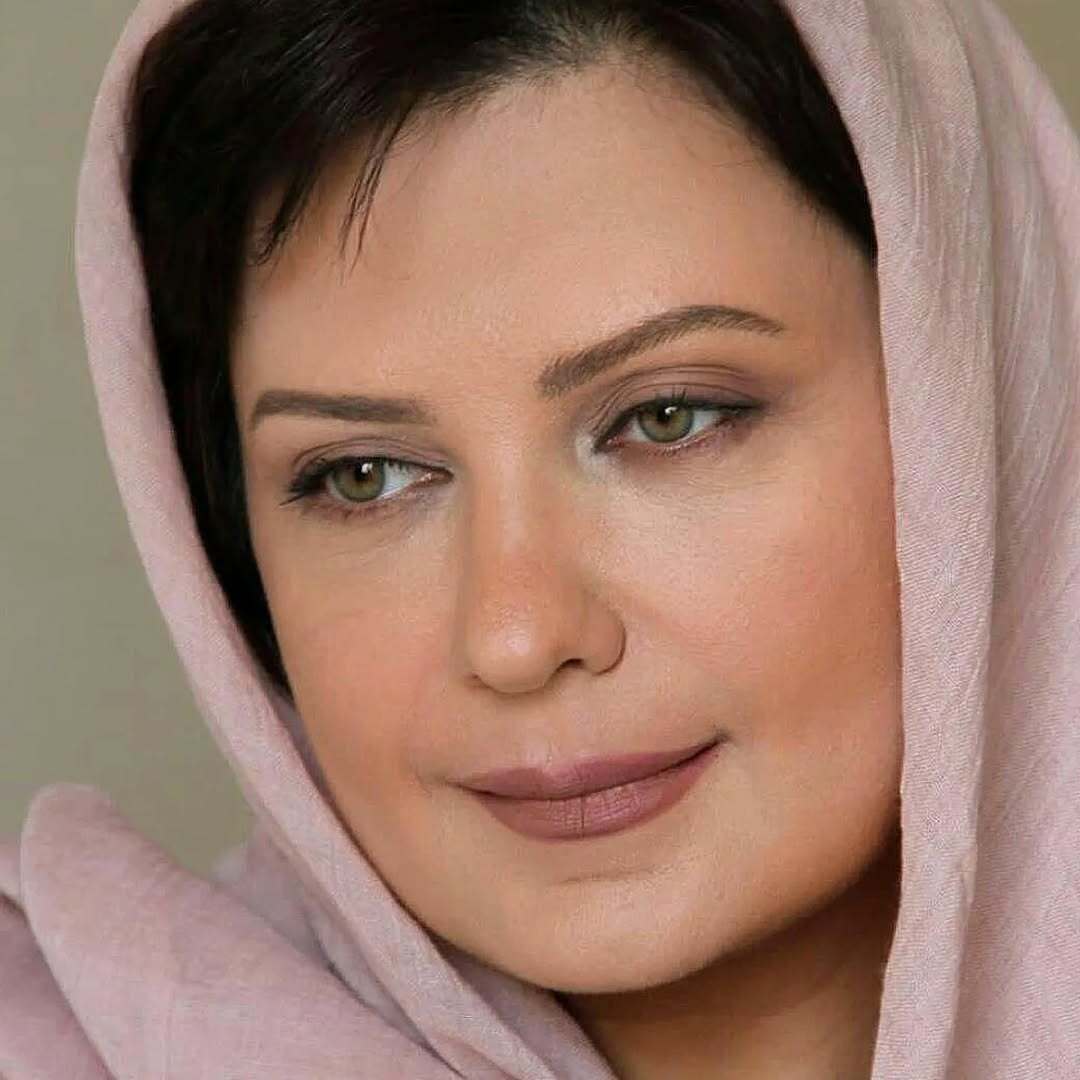 جذابیت تمام نشدنی لعیا زنگنه