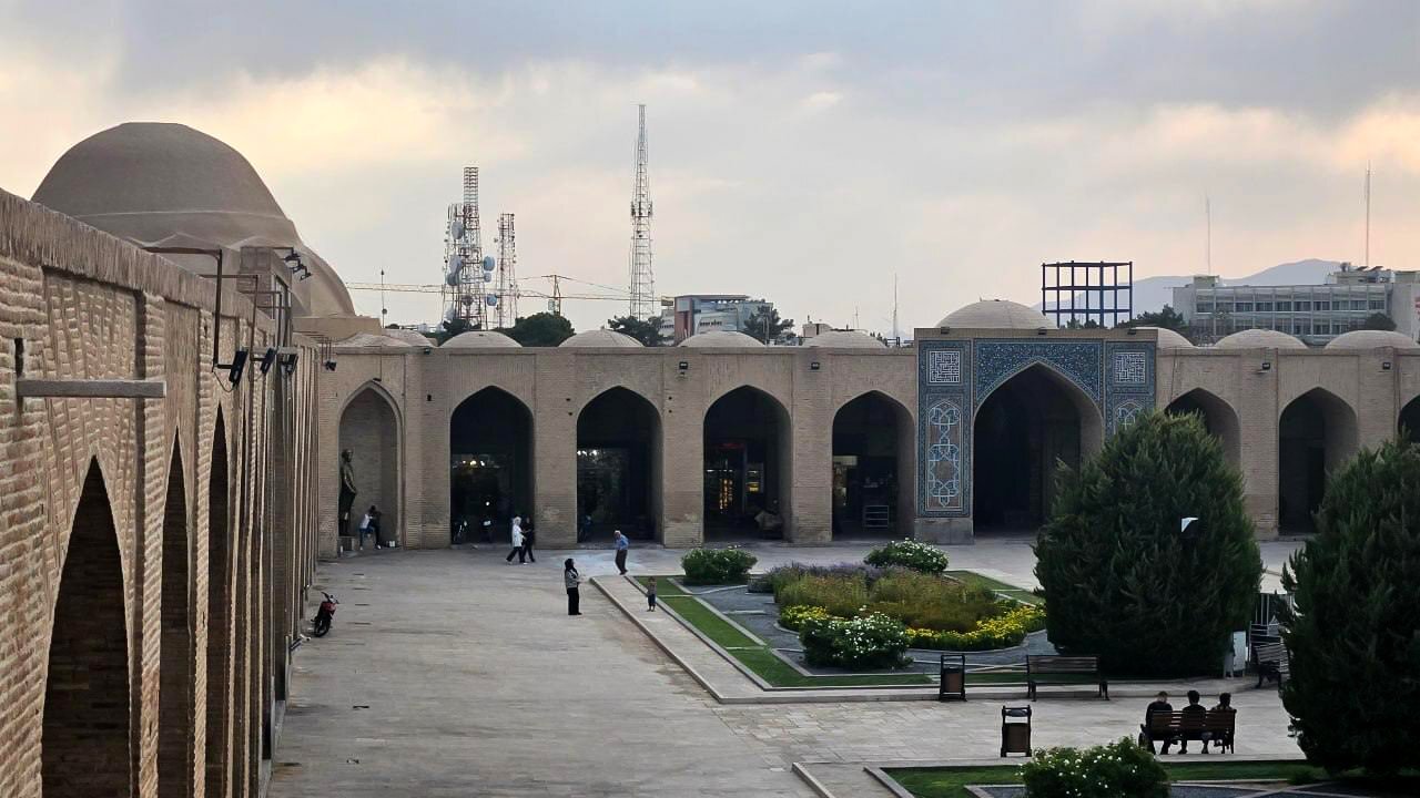 مالیات صرف تخریب گنجعلی‌خان می‌شود