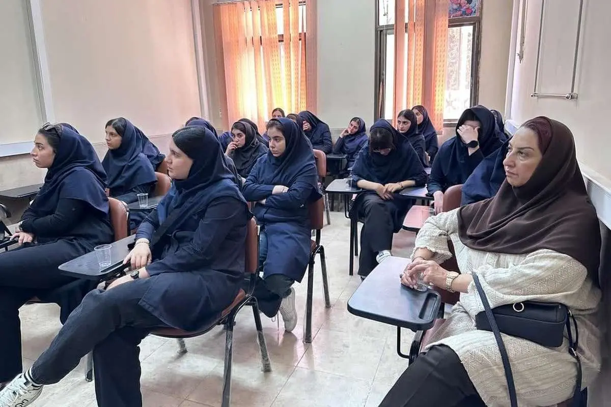 چرا نمرات دانش‌آموزان سقوط آزاد کرد؟