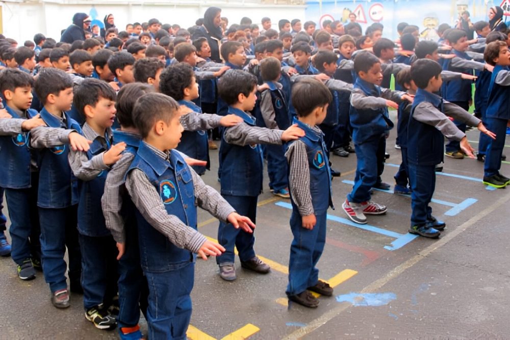 مردودی ۳ تا ۴ درصد دانش‌آموزان اول ابتدایی در ایران