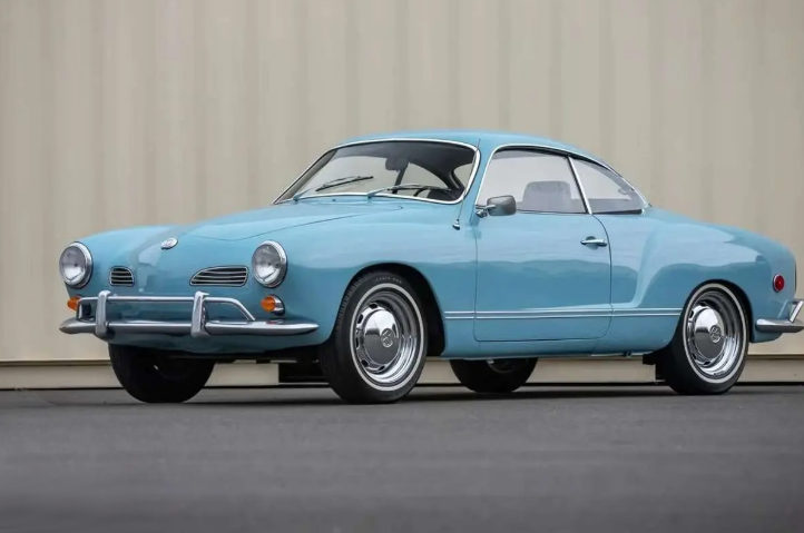 شاهکار کلاسیک فولکس‌واگن که هنوز می‌درخشد + عکس