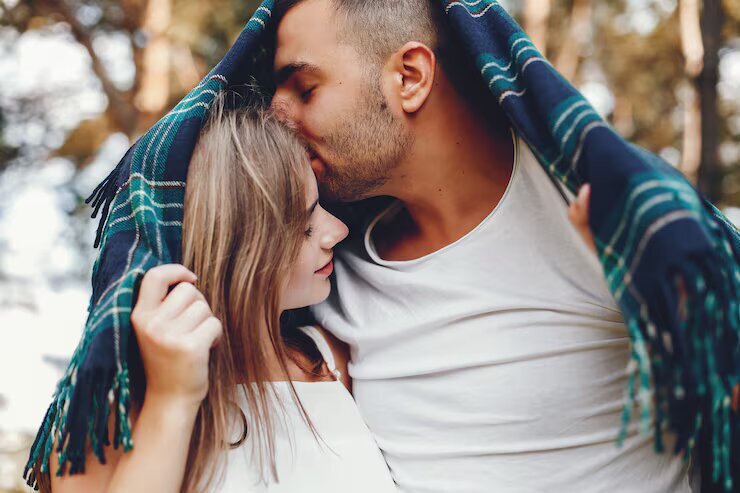 ۹ روش برای علاقه‌مند نگه داشتن همسر