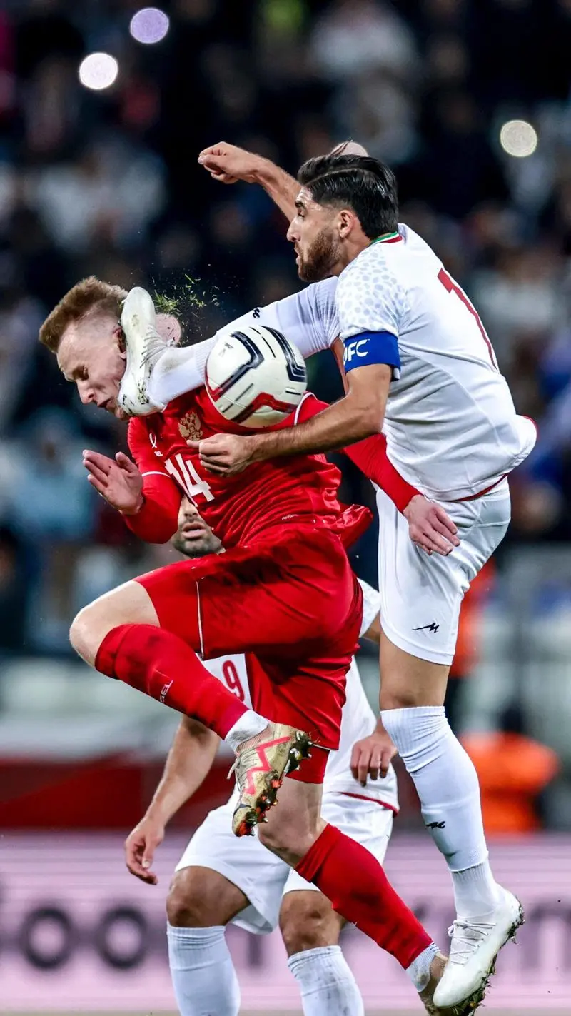 خطای وحشتناک علیرضا جهانبخش روی بازیکن تیم ملی روسیه +عکس خطای وحشتناک علیرضا جهانبخش روی بازیکن تیم ملی روسیه +عکس