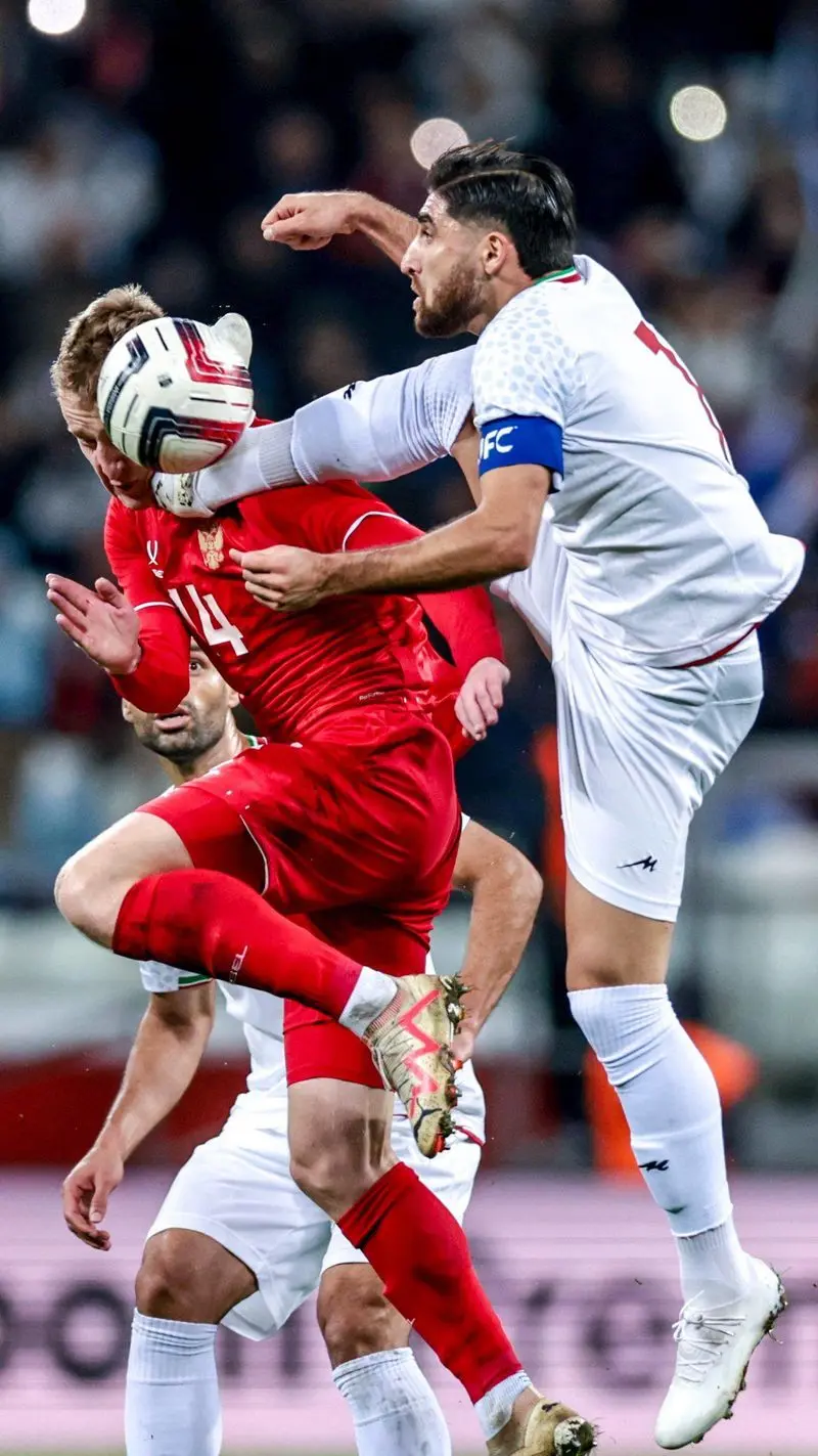 خطای وحشتناک علیرضا جهانبخش روی بازیکن تیم ملی روسیه +عکس خطای وحشتناک علیرضا جهانبخش روی بازیکن تیم ملی روسیه +عکس