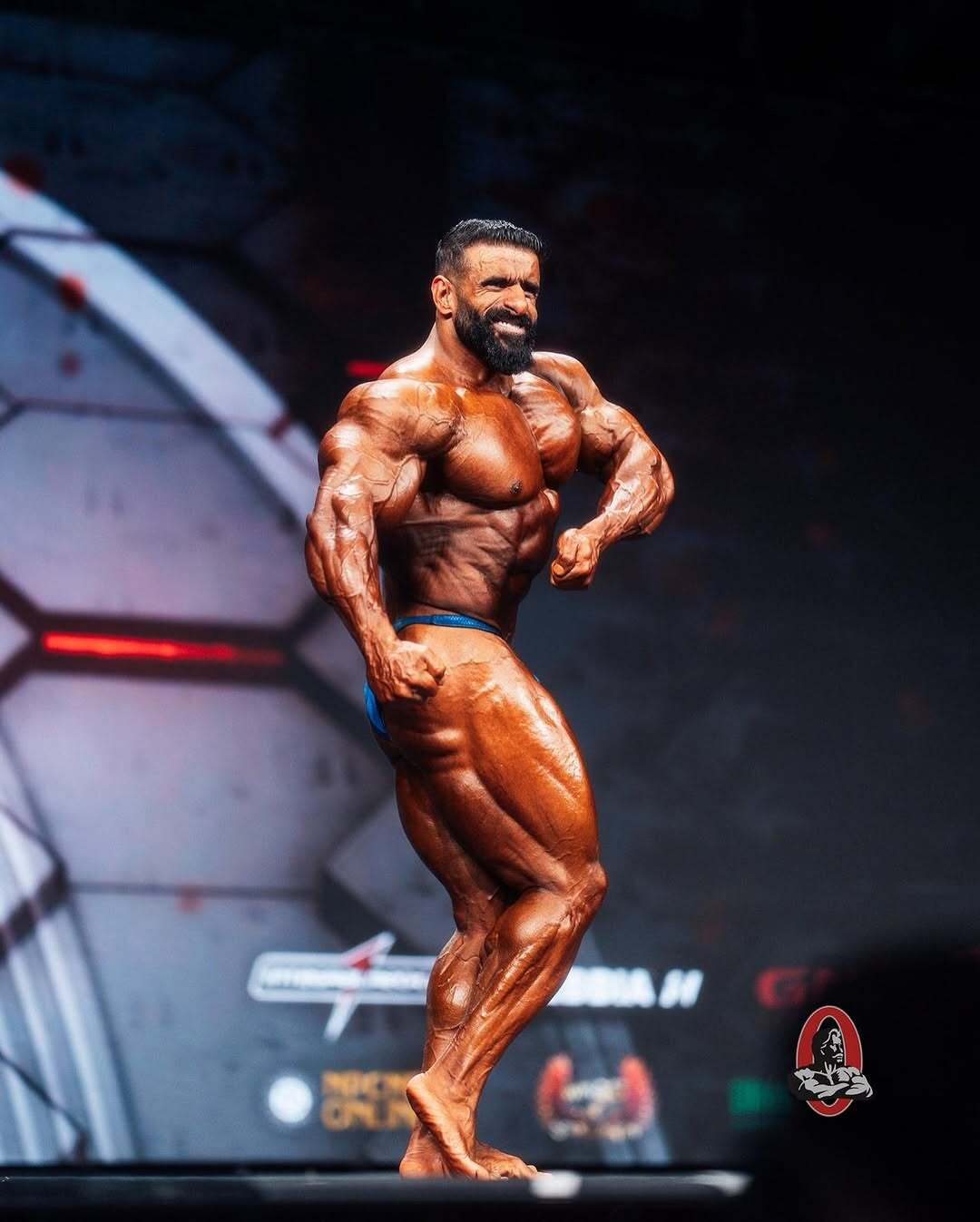 فیگور گیری هادی چوپان روی استیج مسترالمپیا