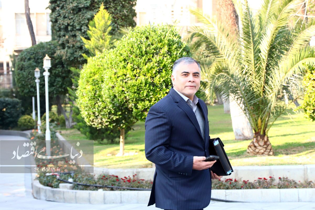 محسن پاک نژاد