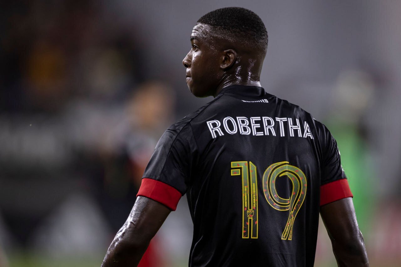 نایجل روبرتا نایجل روبرتا