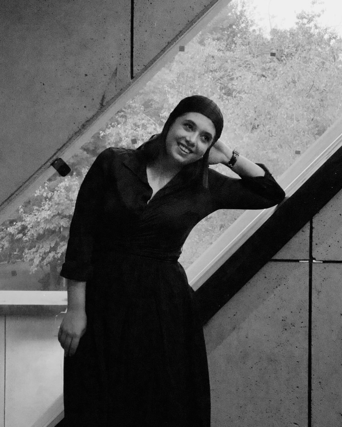 پست عاشقانه مستانه مهاجر