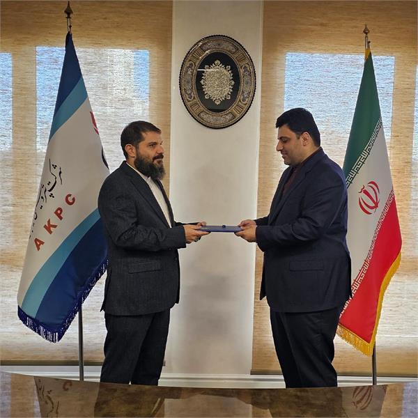 حسام خوش بین فر کیست