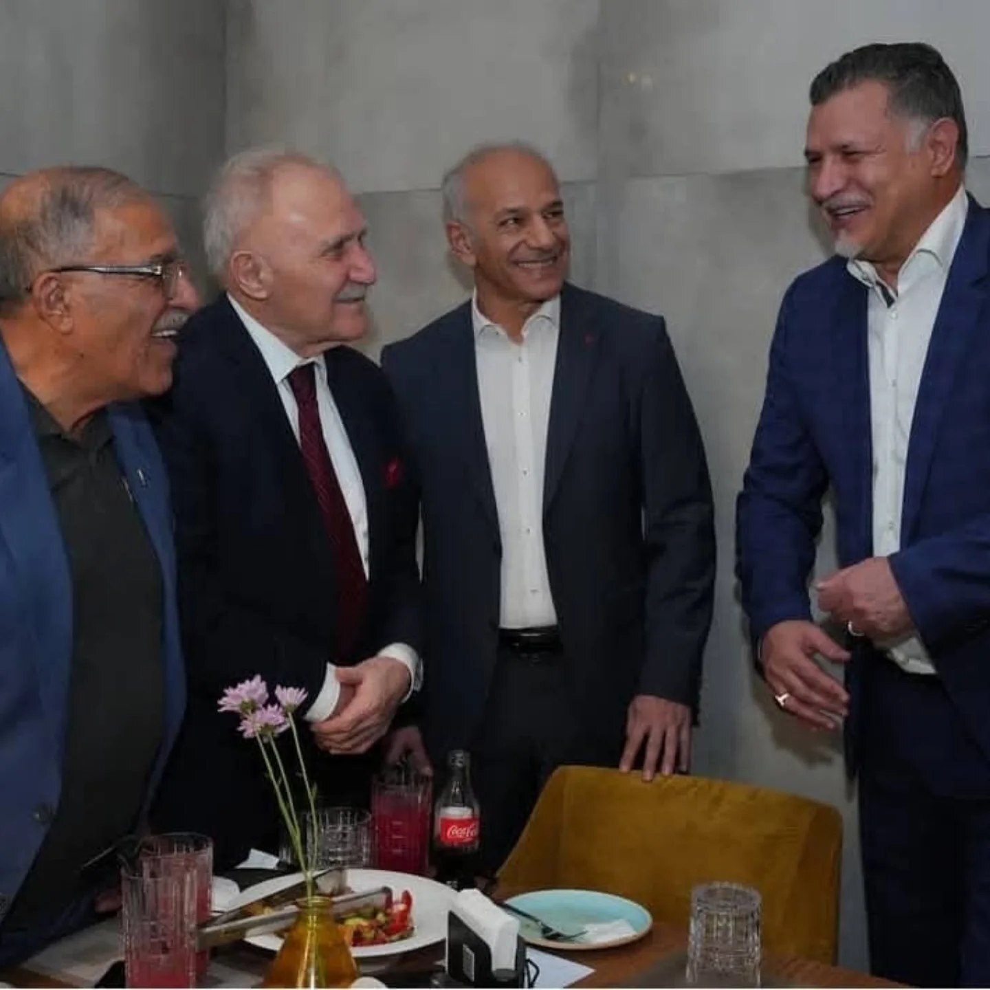 عکس/ مراسم بزرگداشت حسن روشن در رستوران علی دایی