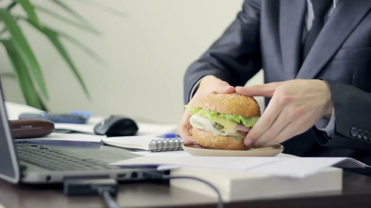 بهترین صبحانه برای کارمندان در محل کار