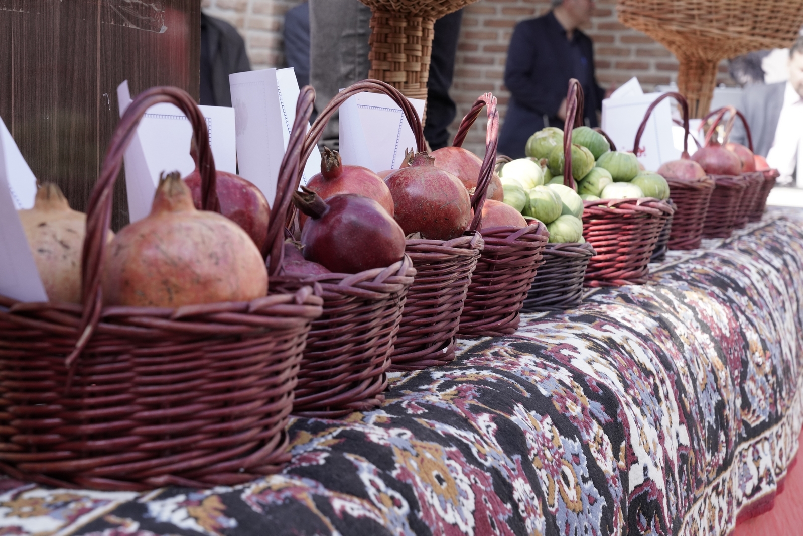 جشن شکرانه برداشت انار و انجیر جشن شکرانه برداشت انار و انجیر