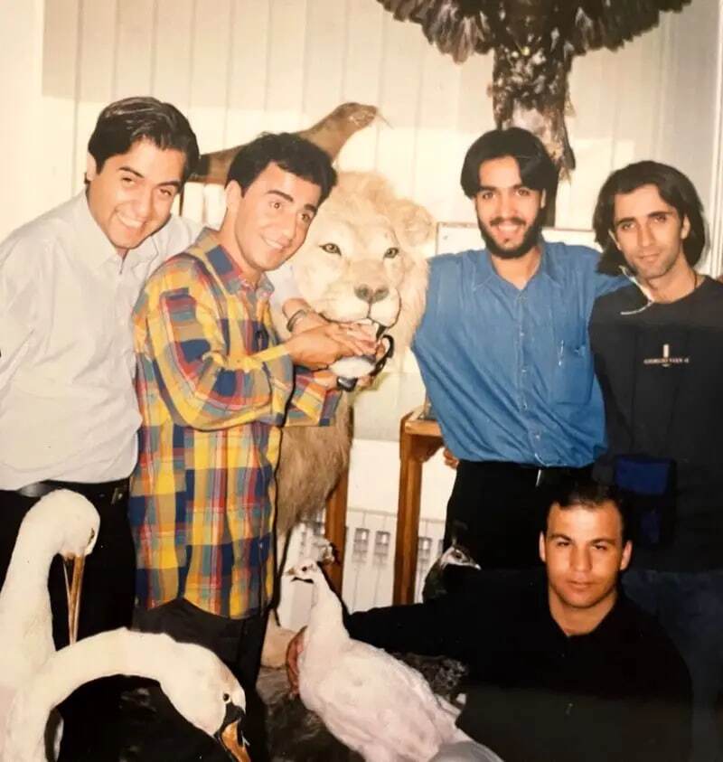 ژست عمو پورنگ