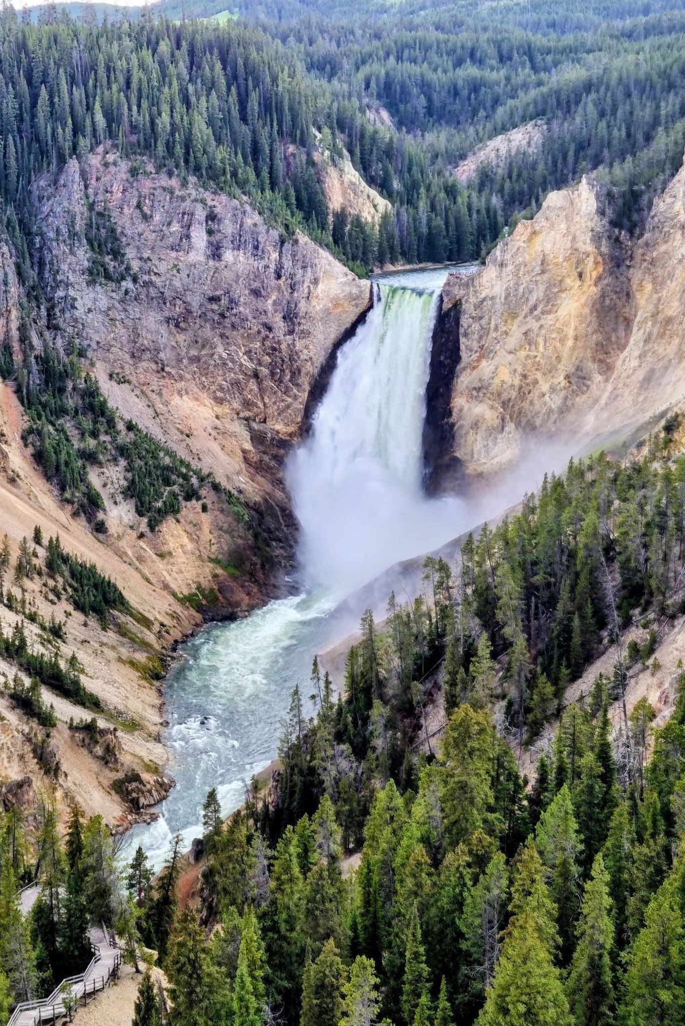 آبشار یلوستون