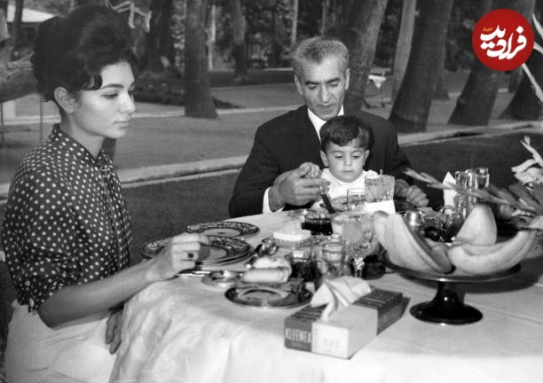 فرح، علیرضا و محمدرضا پهلوی