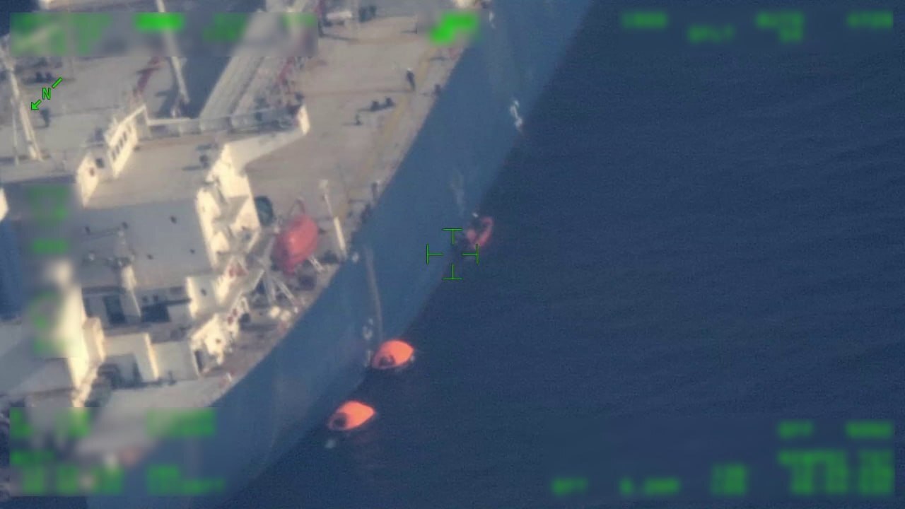 نفتکش فالکون پس از حمله در خلیج عدن