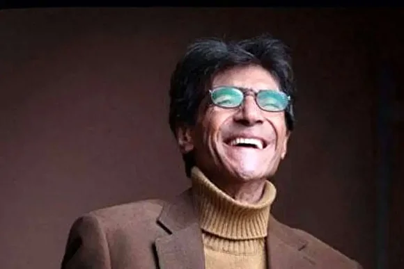 مراسم خاکسپاری ناصر تقوایی با حضور هنرمندان