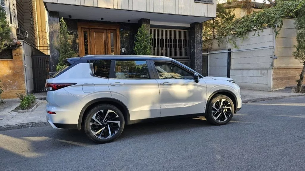 ثبت نام خودرو‌های وارداتی