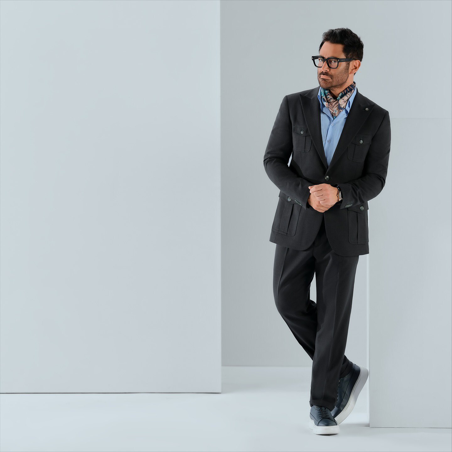 تیپ متفاوت محمدرضا گلزار