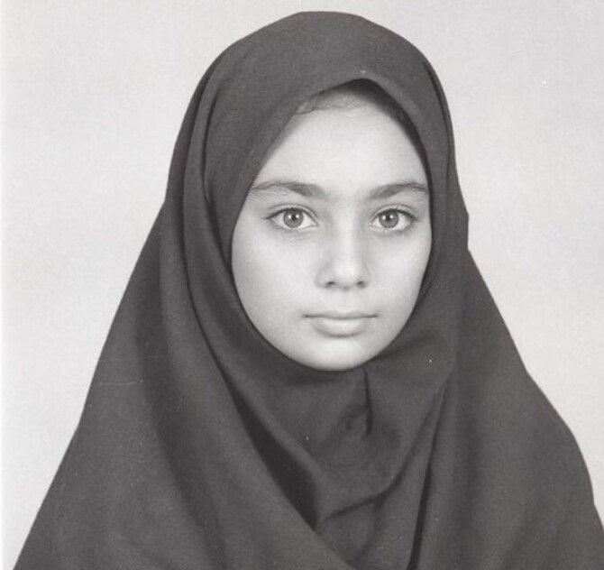 یکتا ناصر هنگامی‌که کودک بود