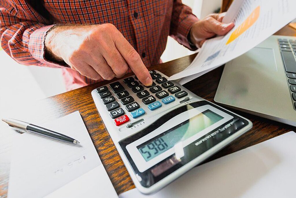 چرا شهروندان باید مالیات پرداخت کنند؟