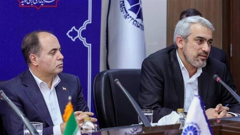 وزیر اقتصاد در نشست صمیمی رئیس جمهور با فعالان بخش خصوصی خبر داد؛ برنامه کوتاه مدت دولت برای بهبود شرایط اقتصادی وزیر اقتصاد در نشست صمیمی رئیس جمهور با فعالان بخش خصوصی خبر داد؛ برنامه کوتاه مدت دولت برای بهبود شرایط اقتصادی